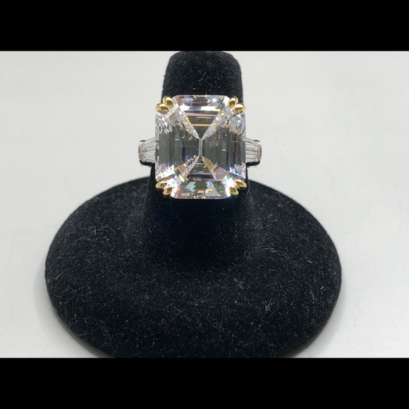 Cocktails Ring!S/S, white cushion zircon 1.5x1.5cm - Picture 5 of 9